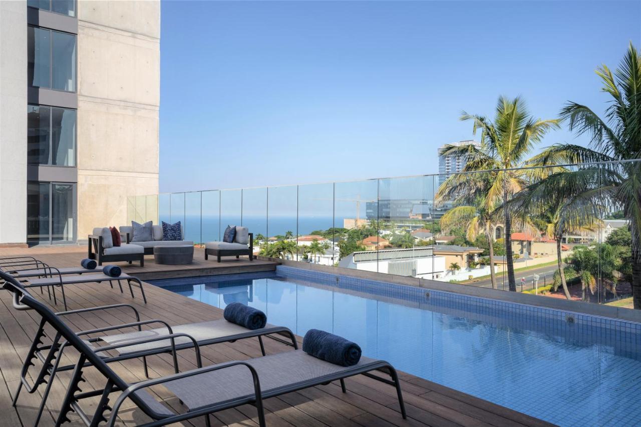 Premier Splendid Inn Umhlanga Durban Exteriör bild
