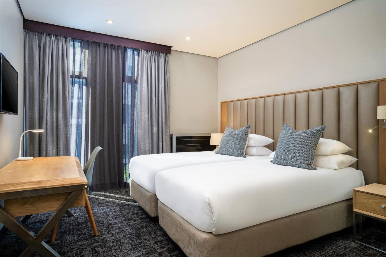 Premier Splendid Inn Umhlanga Durban Exteriör bild