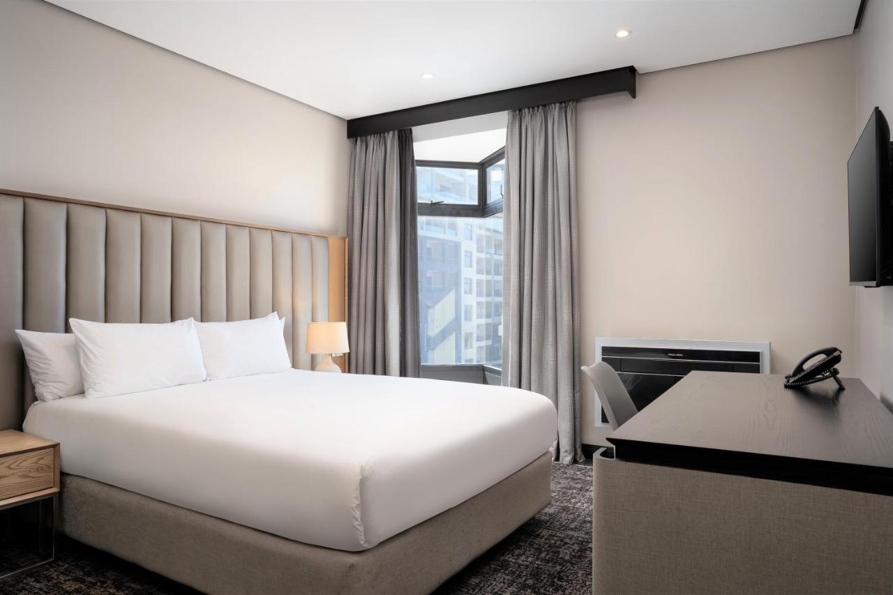 Premier Splendid Inn Umhlanga Durban Exteriör bild